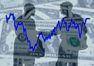 余额宝一年收益多少(30万放余额宝一年收益多少)